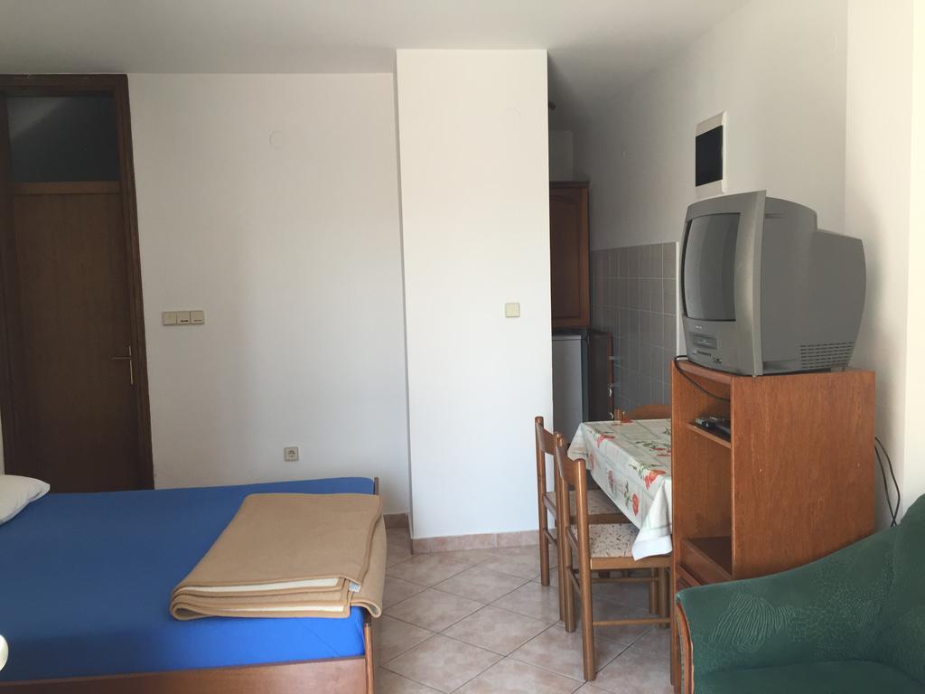 Apartments Antonia マリンスカ エクステリア 写真