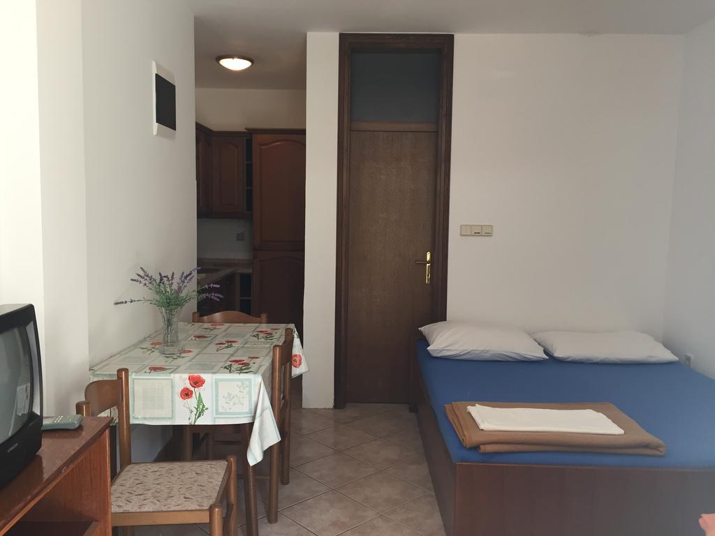 Apartments Antonia マリンスカ エクステリア 写真